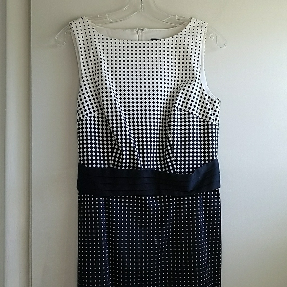 Ann Taylor Sleeveless sheath dress